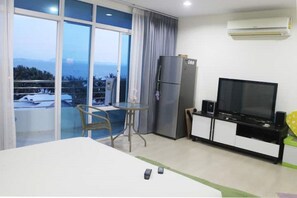 1 chambre, bureau, Wi-Fi, draps fournis
