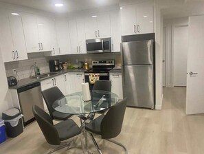 Geladeira, cooktop