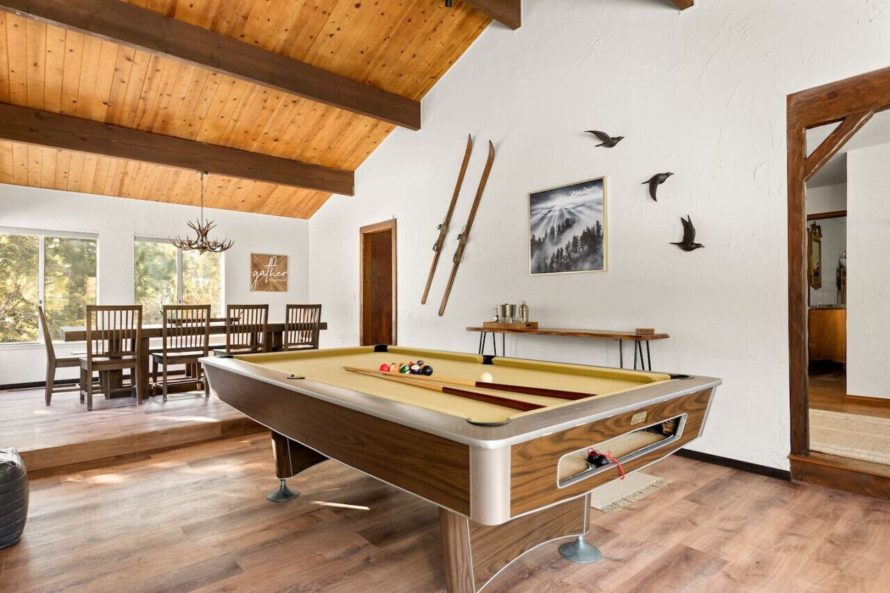 Alpine Bliss Chalet + Game Room + Views