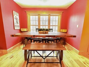 Dining - Wagging Tails Meet Hot Trails! (Conway)