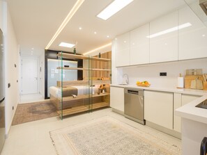 1 chambre, fer et planche Ă repasser, Wi-Fi gratuit, draps fournis