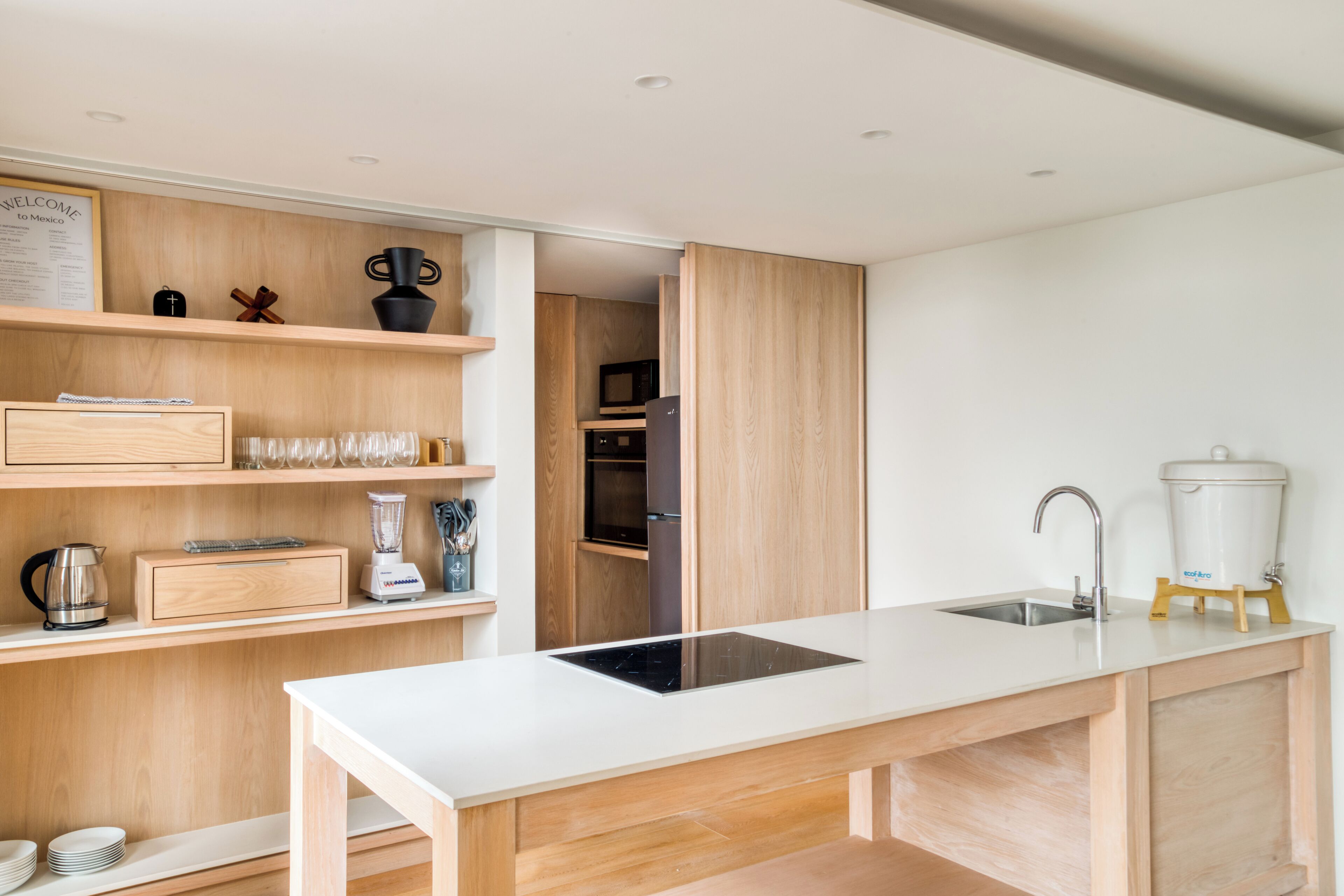 Fridge, microwave, oven, coffee/tea maker