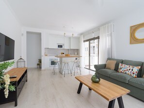 TV - Successful Destiny By CanariasGetaway (Las Palmas de Gran Canaria)