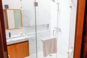 Dusche, Haartrockner