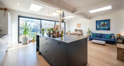 London Spacious Dulwich family house with Pool - Pass the Keys