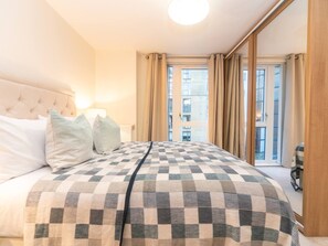 2 Schlafzimmer, Bügeleisen/Bügelbrett, kostenloses WLAN, Bettwäsche