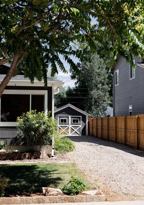 Property grounds - Unassuming Oasis — Downtown Loveland (Loveland)