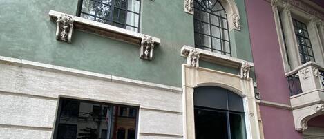 A szálláshely homlokzata