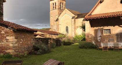 Maison de Charme au Coeur de la Bourgogne, Idéale Pour des Vacances Avec Enfants