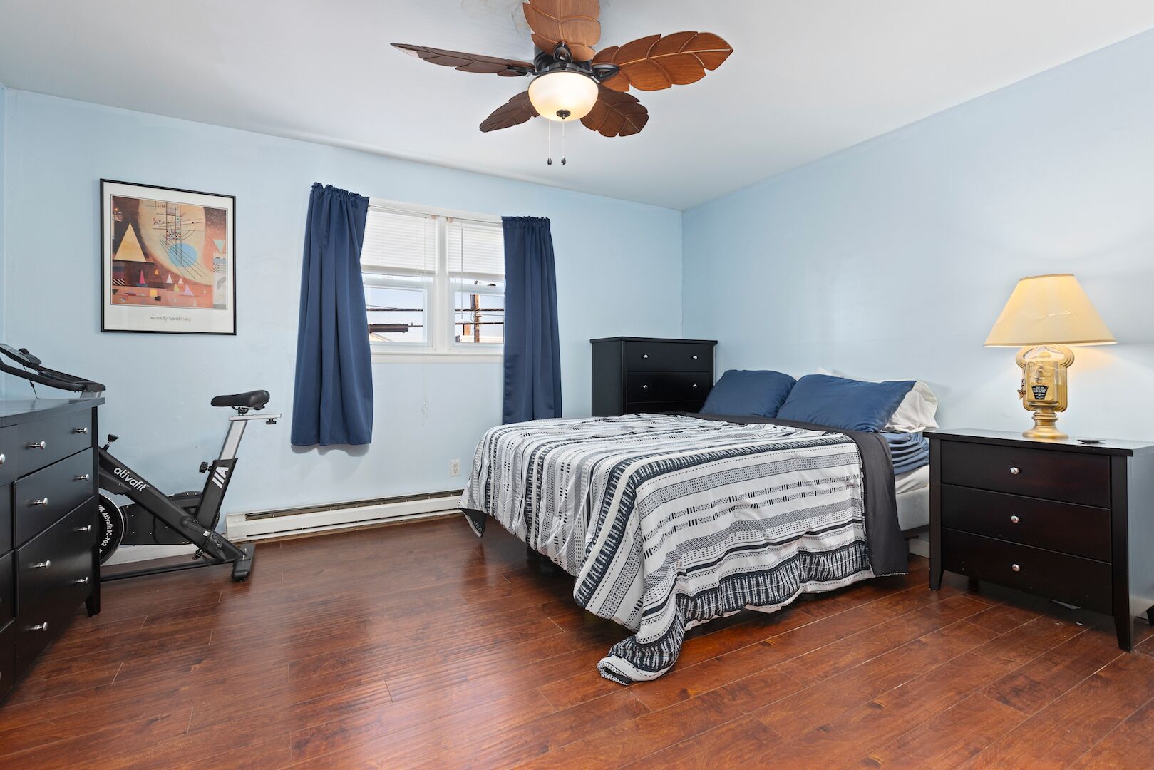 Couples retreat + Pets OK! Center of town: Unit #1