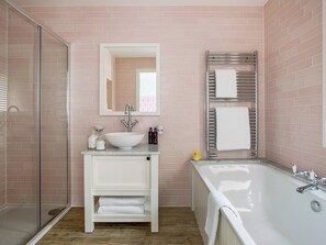 Towels - The Hedgehog-UK46923 (Newby Bridge, near Lowick)