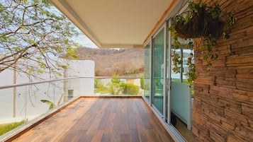 Apartment | Terrace/patio