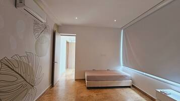 Apartment | 5 bedrooms, desk, free WiFi