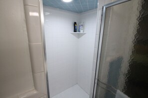 Habitación Deluxe, para no fumadores | Baño | Toallas