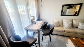 Dining - Beach getaway, Condo, Beautiful POOL, 5 minute walk to beach and Morey's Piers (North Wildwood)