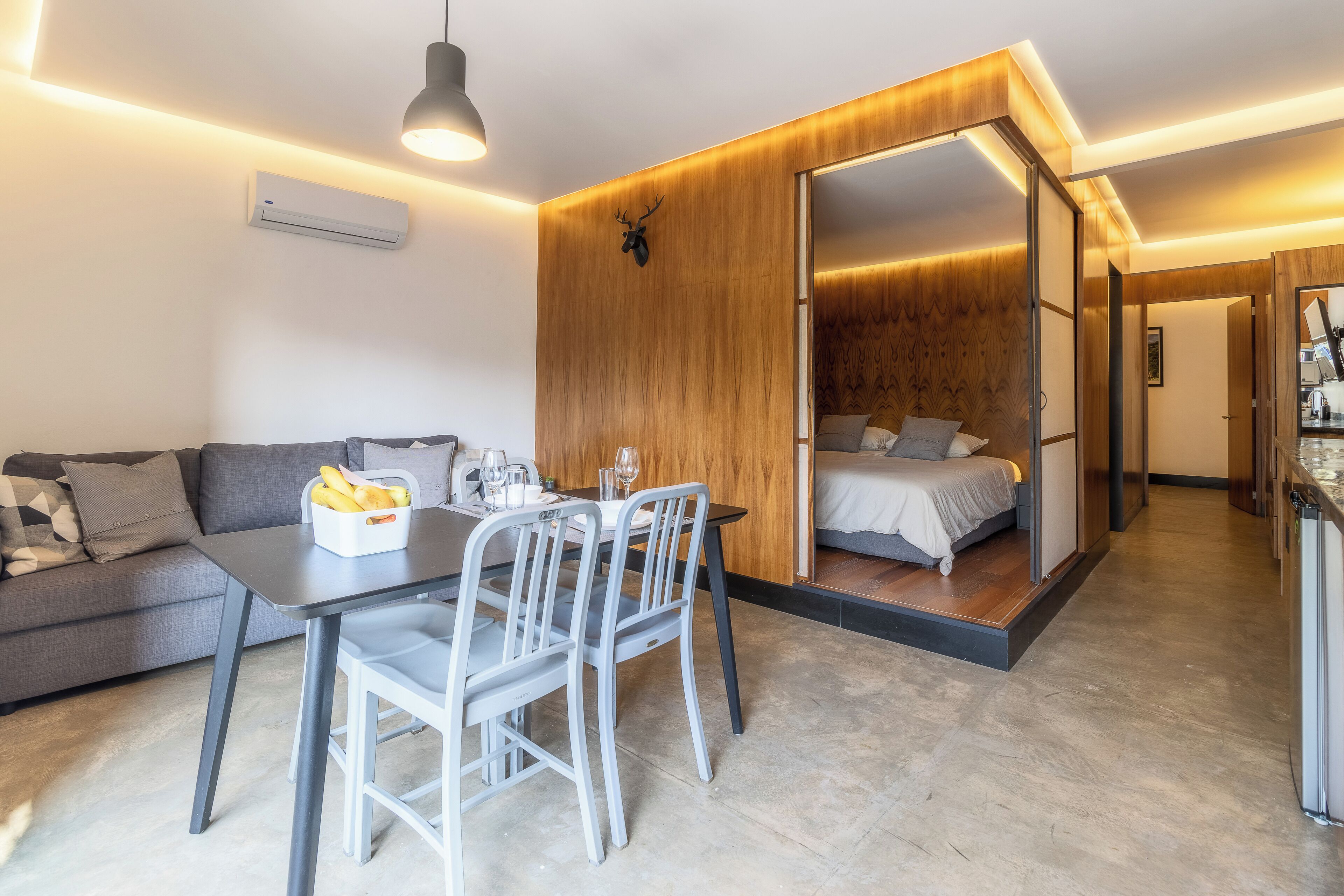 50-inch Smart TV with digital channels, Netflix, streaming services