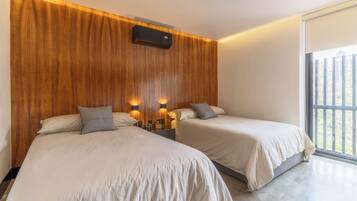 Egyptian cotton sheets, premium bedding, down comforters, pillowtop beds