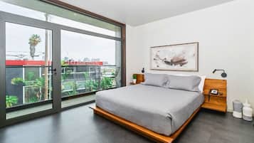 1 bedroom, premium bedding, in-room safe, iron/ironing board