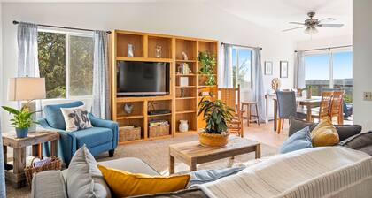 Stylish Wine Country Hideaway with views