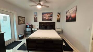 1 bedroom, iron/ironing board, free WiFi, bed sheets