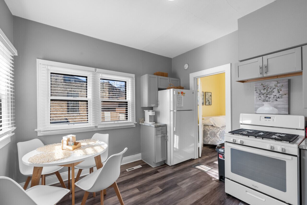 2 Bedroom Home - Central Bay View
