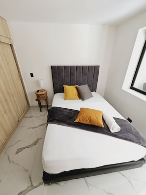 Exclusive Double Room | Free WiFi - CASA HOTEL LA BONITA (Medellín)