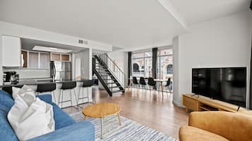 Loft Premium, balcone | Area soggiorno | Smart TV, Netflix, Hulu, servizi in streaming