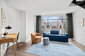 Premium Loft, Balcony | Living area