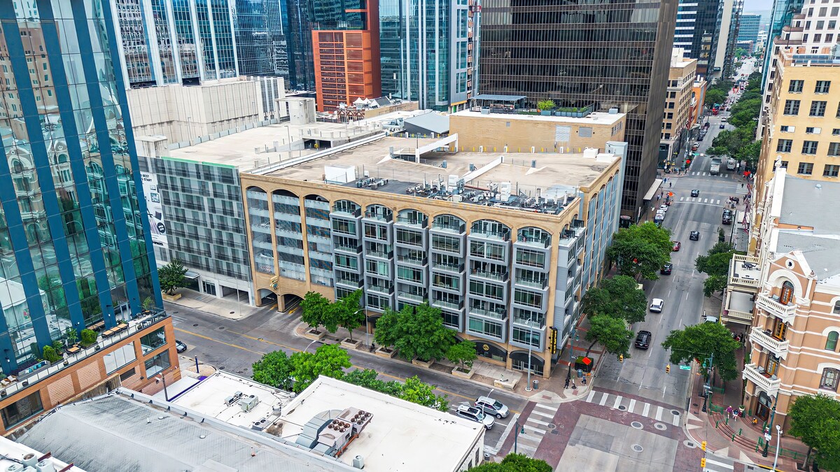 Photo 15 of Littlefield Lofts, hosted by Placemakr - 6th Street
