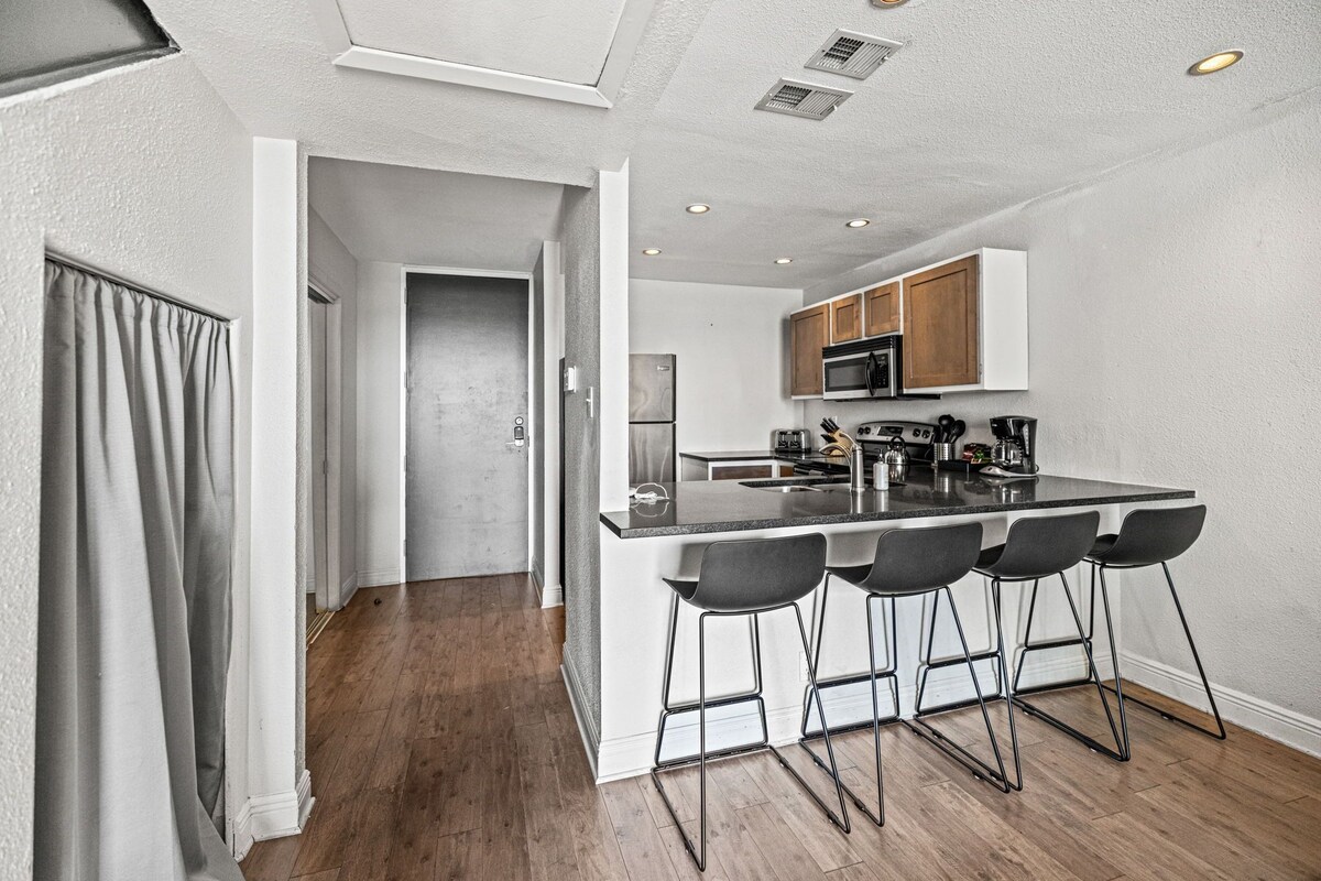 Photo 78 of Littlefield Lofts, hosted by Placemakr - 6th Street