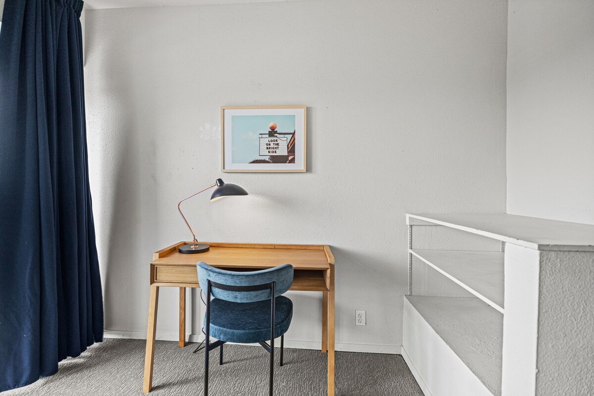 Photo 130 of Littlefield Lofts, hosted by Placemakr - 6th Street