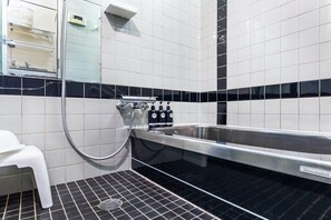 Unclassified image, 4 of 21, button