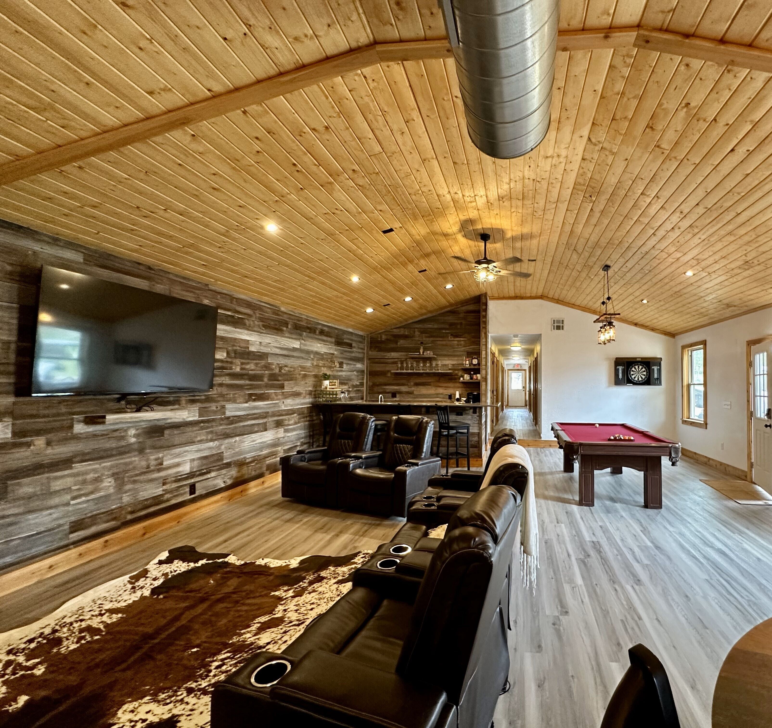 Luxury Lodge near Little Sahara. Perfect for Outdoor Adventure & Family Retreats