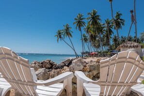 Playa privada, cabañas de uso gratuito, toallas de playa y vóley playa