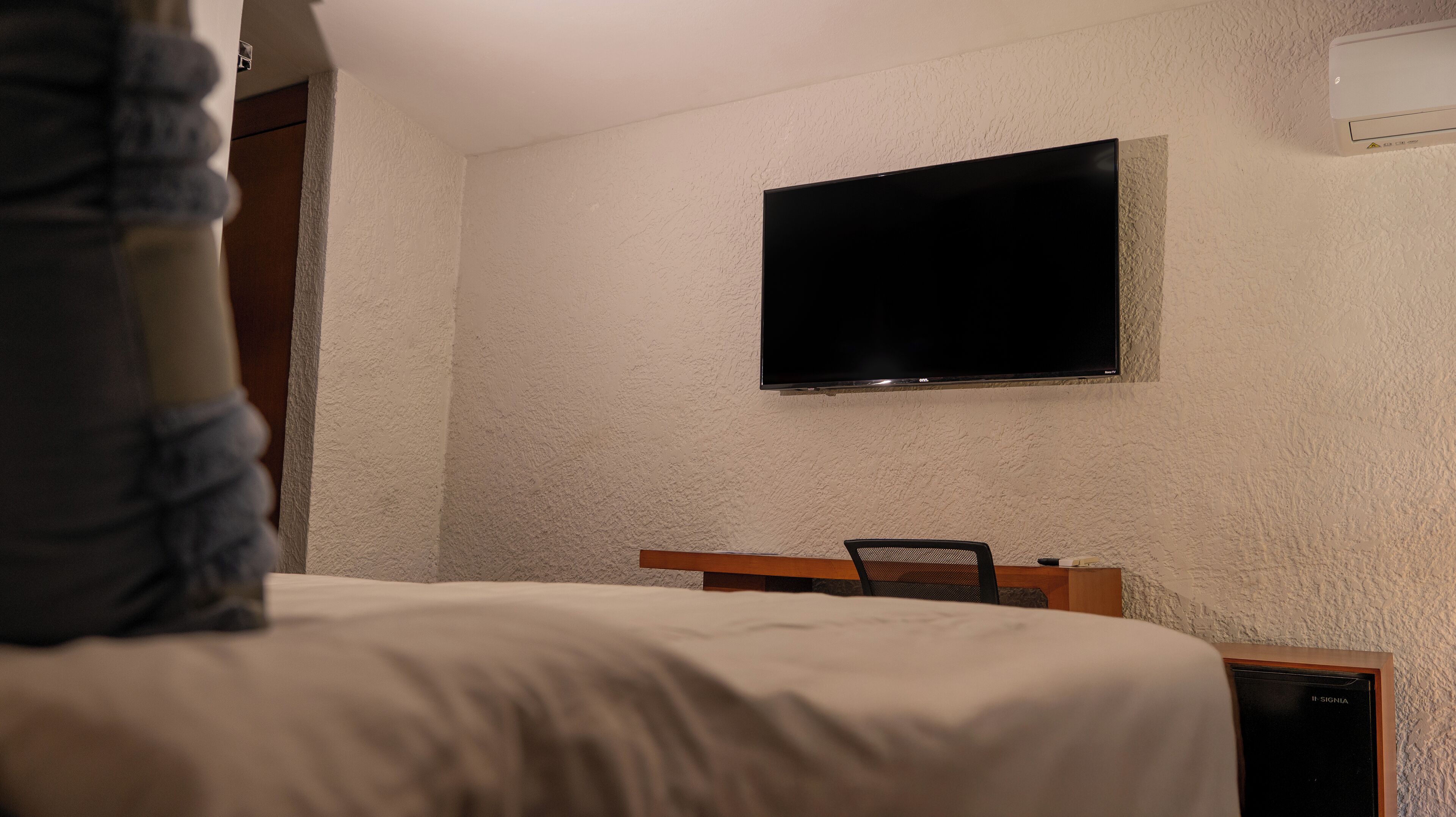 Deluxe dubbelrum eller tvåbäddsrum - balkong | Sängtillbehör av högsta kvalitet och värdeförvaringsskåp på rummet