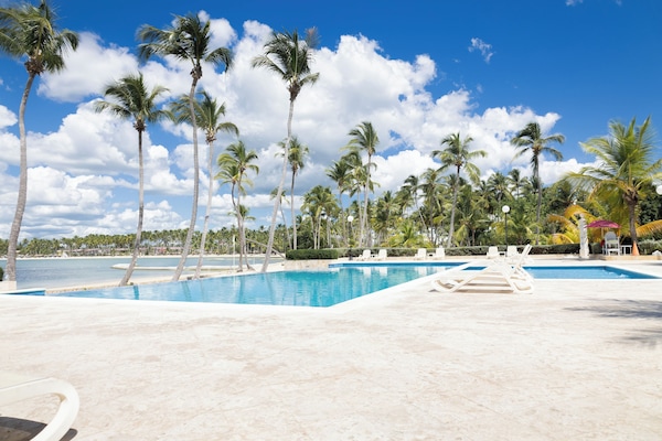 Private beach, free beach shuttle, beach towels, beach bar