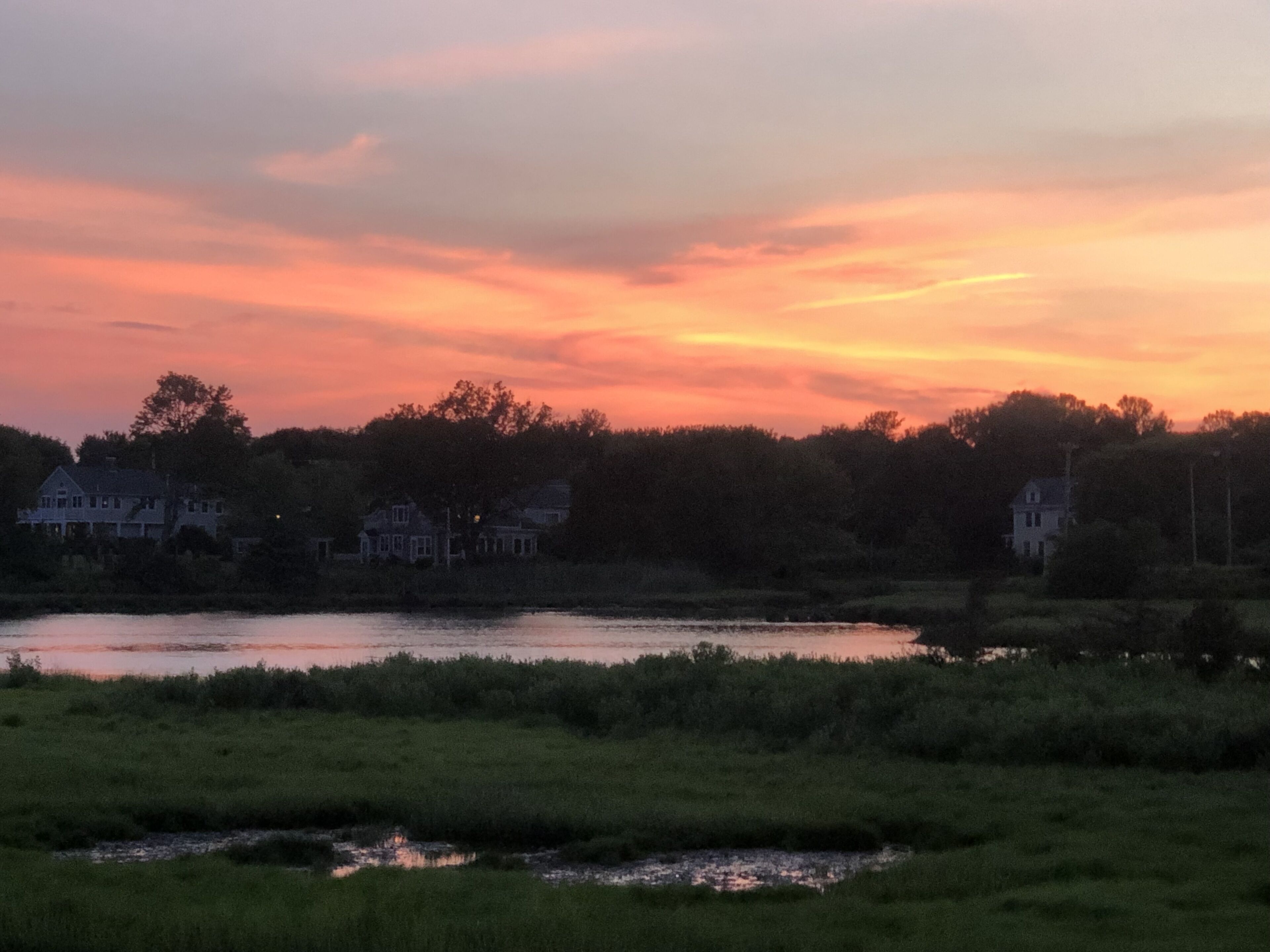 Cozy, waterfront retreat walking distance to the village with a dock and kayaks.