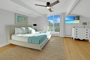 4 bedrooms, desk, iron/ironing board, travel cot