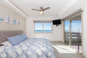 3 slaapkamers, een strijkplank/strijkijzer, wifi, beddengoed