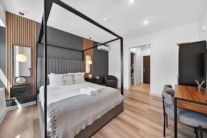 Suíte | Individualmente decorados, individualmente mobiliados, escrivaninha
