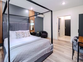 Decoración personalizada, muebles diferentes y escritorio 