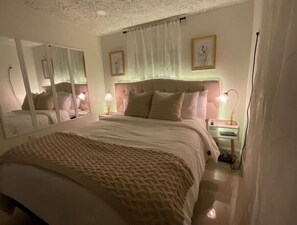 2 室のベッドルーム、WiFi