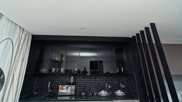 Micro-ondes, four, plaque de cuisson