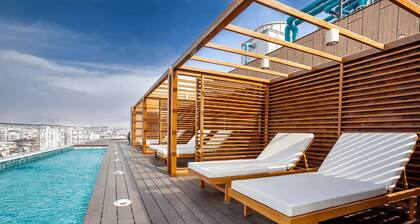 Ocean VIEW, Pool&Coworking, Queen Bed 19th floor