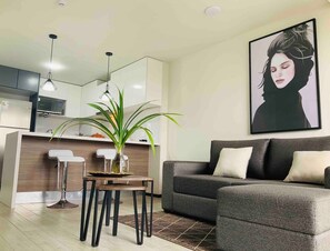 TV - Ocean VIEW, Pool&Coworking, Queen Bed 19th floor (Barranco)