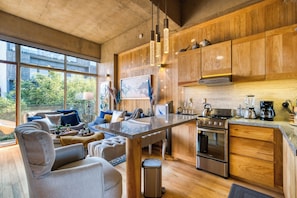Grand Apartment | Living area