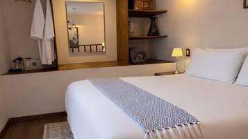 Kamer, 1 queensize bed, privébadkamer, tuin | Luxe beddengoed, donzen dekbedden, bedden met traagschuimmatras