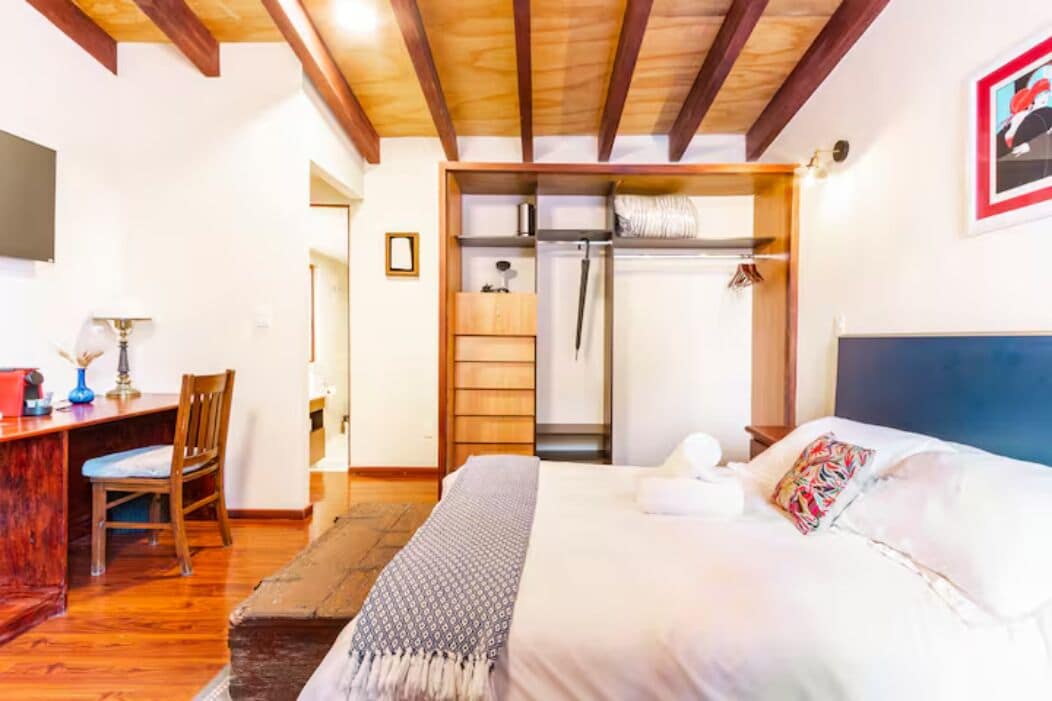 Camera, bagno privato | Biancheria da letto di alta qualità, copriletto in piuma