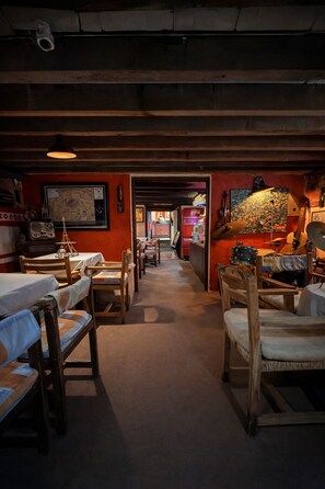 Couples’ dining - Hacienda Gobernadores – Boutique Stay in a Historic 19th-Century Hacienda (Mexico City)