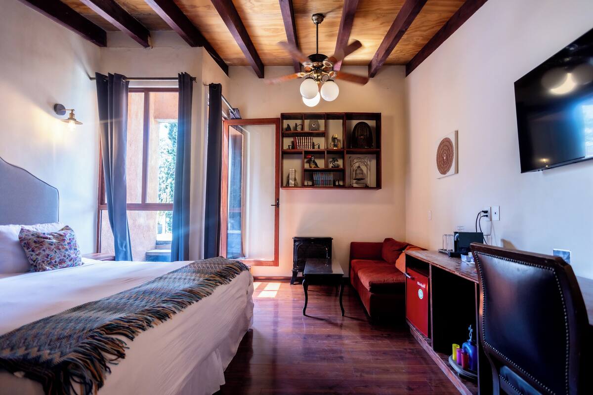 Room, Private Bathroom